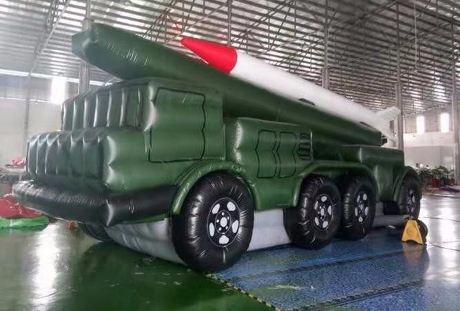 喀什部队小型导弹车