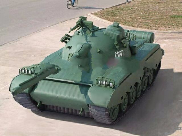 喀什小型军事坦克